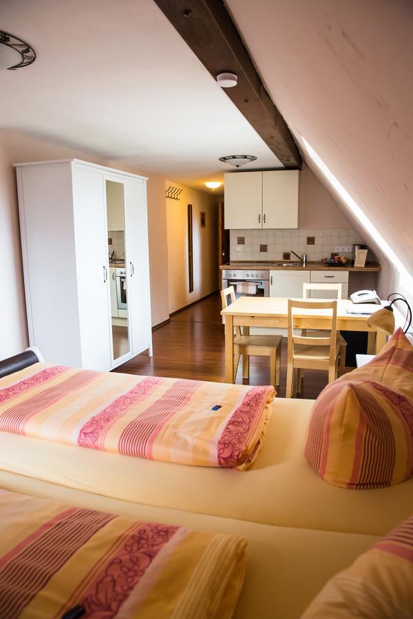 Landhotel Im Hexenwinkel Wiernsheim Екстер'єр фото